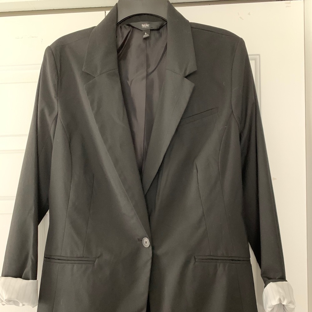 NWT- Sz Large black blazer
